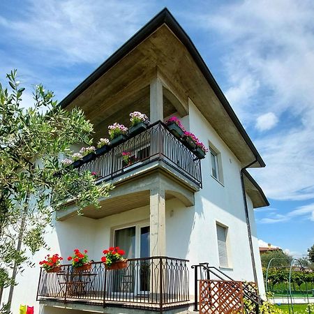 Villa Dolcitalia Tra Gardaland E Le Terme Di Cola Lazise Zewnętrze zdjęcie